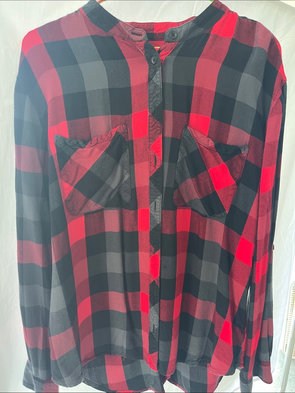 beachlunchlounge Red and Black Plaid Casual Button-Down Shirt
